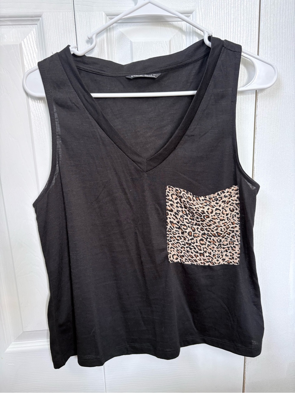 Black Cropped Tank Top with Leopard Pocket - Women's V-Neck